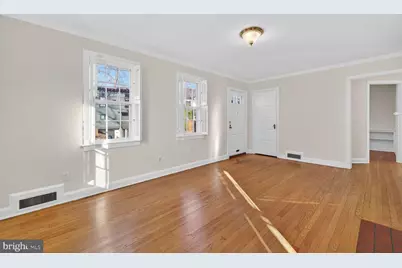 4556 S Chelsea Lane S, Bethesda, MD 20814 - Photo 4