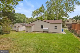 4 Russell Rd, Cabin John, MD 20818 - Photo 34