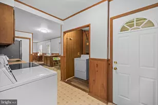 4 Russell Rd, Cabin John, MD 20818 - Photo 20