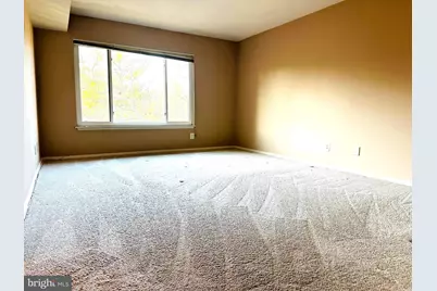 11401 Commonwealth Drive #301, Rockville, MD 20852 - Photo 2