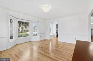 13222 Maplecrest Dr, Potomac, MD 20854 - Photo 10