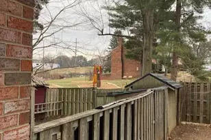 35 Midline Ct, Gaithersburg, MD 20878 - Photo 10