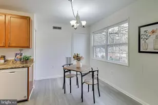 886 College Pkwy, Rockville, MD 20850 - Photo 12