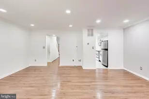 20210 Maple Leaf Ct, Gaithersburg, MD 20886 - Photo 4