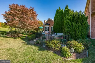 18 Beman Woods Ct, Potomac, MD 20854 - Photo 14