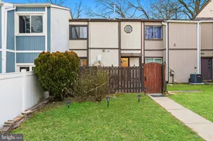 7641 Laytonia Dr, Gaithersburg, MD 20877 - Photo 2