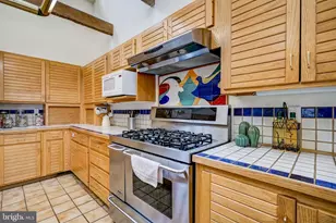 11005 Fawsett Rd, Potomac, MD 20854 - Photo 18