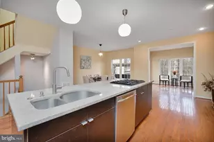 22 Waddington Ct, Rockville, MD 20850 - Photo 10