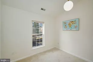 22 Waddington Ct, Rockville, MD 20850 - Photo 34