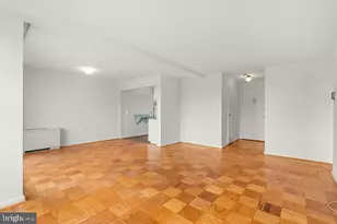 10201 Grosvenor Pl, Rockville, MD 20852 - Photo 24