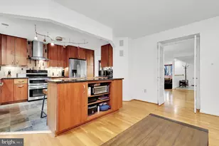 10804 Brewer House Rd, Rockville, MD 20852 - Photo 12