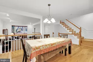 10804 Brewer House Rd, Rockville, MD 20852 - Photo 8