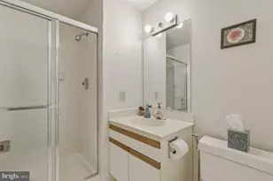 10804 Brewer House Rd, Rockville, MD 20852 - Photo 38