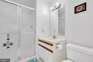 10804 Brewer House Rd, Rockville, MD 20852 - Photo 34