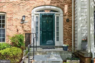 12229 Tildenwood Dr, Rockville, MD 20852 - Photo 2