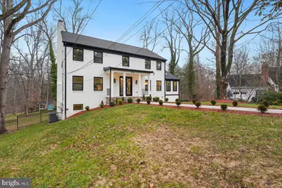 9201 Farnsworth, Potomac, MD 20854 - Photo 4