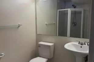 19 Allenhurst Ct, Gaithersburg, MD 20878 - Photo 4