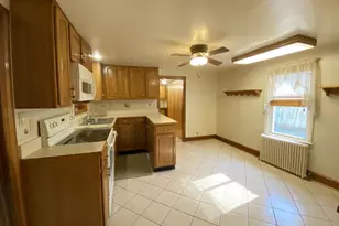 7816 Derwood St, Rockville, MD 20855 - Photo 8