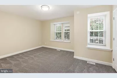 4009 Chesterwood Drive #4009, Silver Spring, MD 20906 - Photo 6