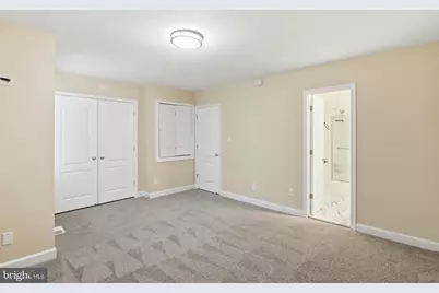 4009 Chesterwood Drive #4009, Silver Spring, MD 20906 - Photo 4