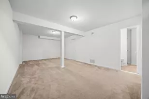 9217 Three Oaks Dr, Silver Spring, MD 20901 - Photo 14
