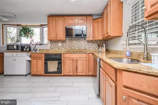 9801 Belhaven Rd, Bethesda, MD 20817 - Photo 8