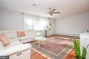 9801 Belhaven Rd, Bethesda, MD 20817 - Photo 2