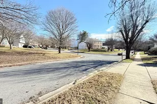 12160 Hidden Brook Terrace, Gaithersburg, MD 20878 - Photo 28