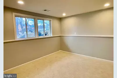 19229 Saint Johnsbury Lane, Germantown, MD 20876 - Photo 36