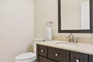 8033 Cypress Grove Ln, Cabin John, MD 20818 - Photo 12