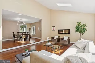 8033 Cypress Grove Ln, Cabin John, MD 20818 - Photo 4