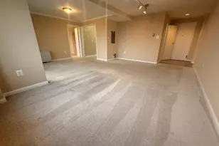 10201 Grosvenor Pl, Rockville, MD 20852 - Photo 6