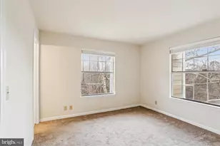 5708 Chapman Mill Dr, Rockville, MD 20852 - Photo 12