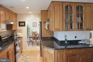 11609 Piney Lodge Rd, North Potomac, MD 20878 - Photo 6