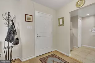 4601 N Park Ave, Chevy Chase, MD 20815 - Photo 4