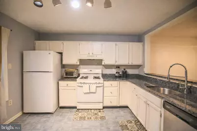 946 Windbrooke Drive #946, Gaithersburg, MD 20879 - Photo 2