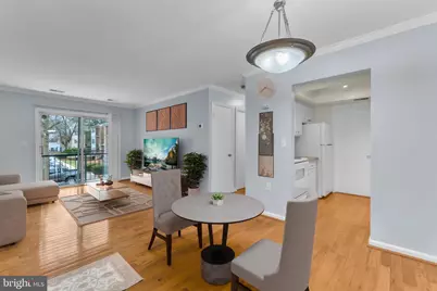 18334 Streamside Drive #201, Gaithersburg, MD 20879 - Photo 4