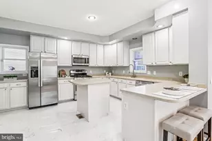 15 Ritchie Ave, Silver Spring, MD 20910 - Photo 2