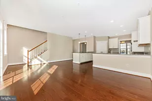 10211 Travilah Grove Cir, Rockville, MD 20850 - Photo 10