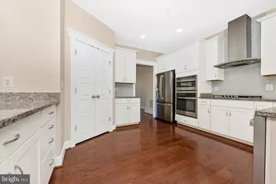 10211 Travilah Grove Circle, Rockville, MD 20850 - Photo 14