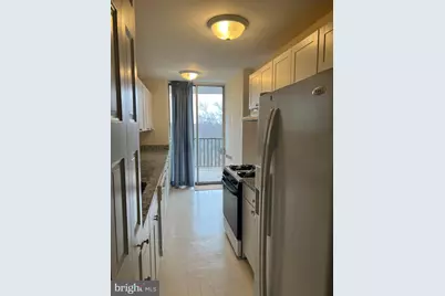 3333 University Boulevard W #810, Kensington, MD 20895 - Photo 6