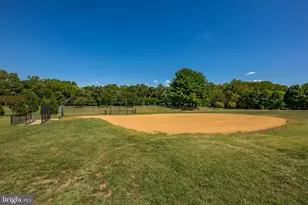 9646 Eagle Ridge Dr, Bethesda, MD 20817 - Photo 46