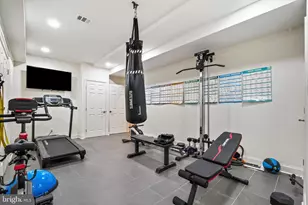 9646 Eagle Ridge Dr, Bethesda, MD 20817 - Photo 30
