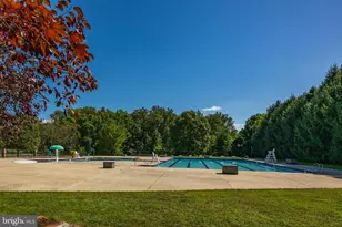 9646 Eagle Ridge Dr, Bethesda, MD 20817 - Photo 36