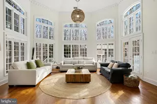 9646 Eagle Ridge Dr, Bethesda, MD 20817 - Photo 2