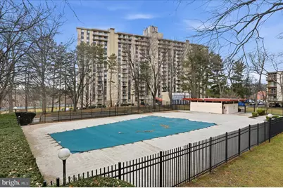 10300 Westlake Drive #404, Bethesda, MD 20817 - Photo 16