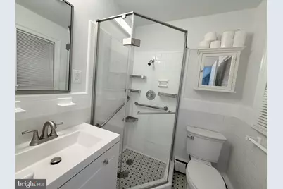8921 N Westland Drive, Gaithersburg, MD 20877 - Photo 10