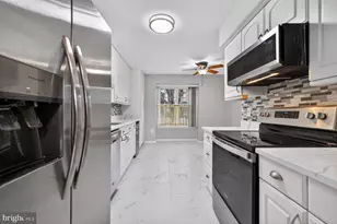 13030 Pickering Dr, Germantown, MD 20874 - Photo 6