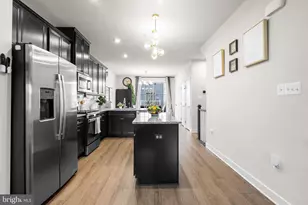 19708 Preservation Mews, Montgomery Village, MD 20886 - Photo 6