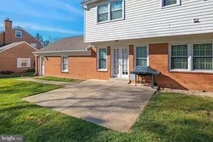 11109 Luxmanor Rd, North Bethesda, MD 20852 - Photo 6